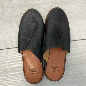 Beek size 6 black shoes